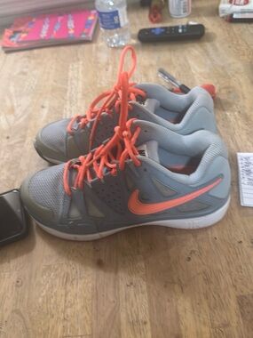 Nike Kids Gray and Orange Low-Top Sneakers